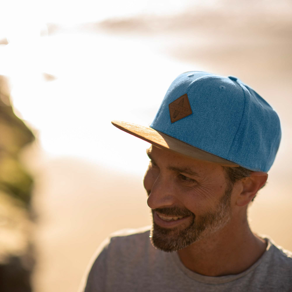 Snapback Cap hellblau