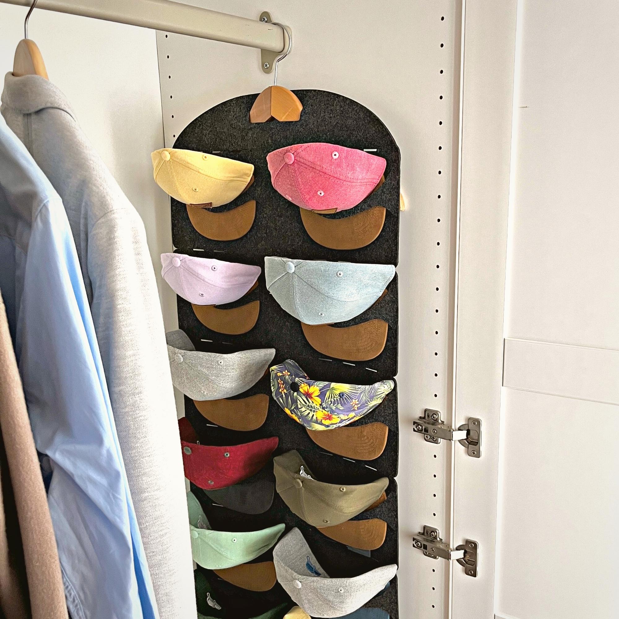 Soulbuddy Cap Organizer im Schrank
